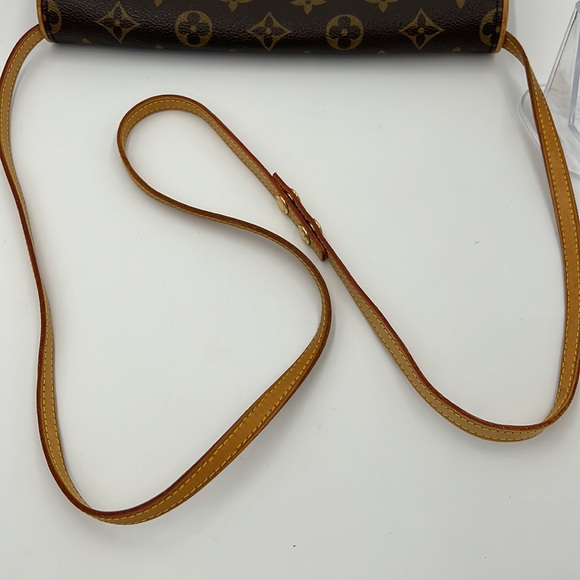 Louis Vuitton Monogram Twin Pochette with COA - Picture 14 of 17